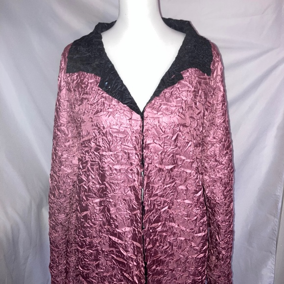 Women’s Reversible Pink and Black Crinkle Button Up Blazer Jacket - Picture 1 of 4